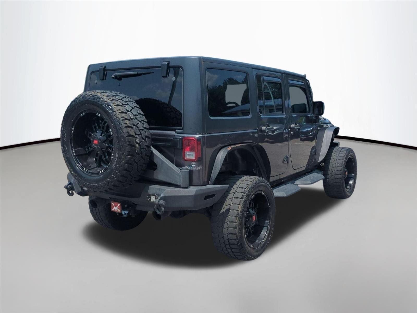 Used 2017 Granite Crystal Metallic Clearcoat Jeep Rubicon image 5