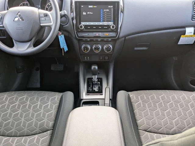 New 2027 Black Mitsubishi ES image 16