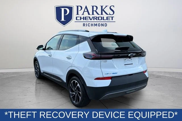 Used 2023 White Chevrolet Premier image 5
