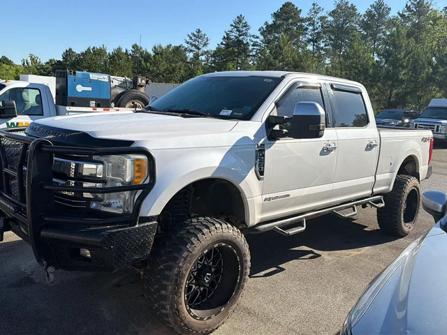 2017 Ford Super Duty F-250 Lariat