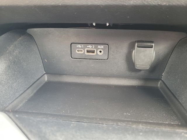 Used 2019 Blue Nissan 2.5 SV image 26
