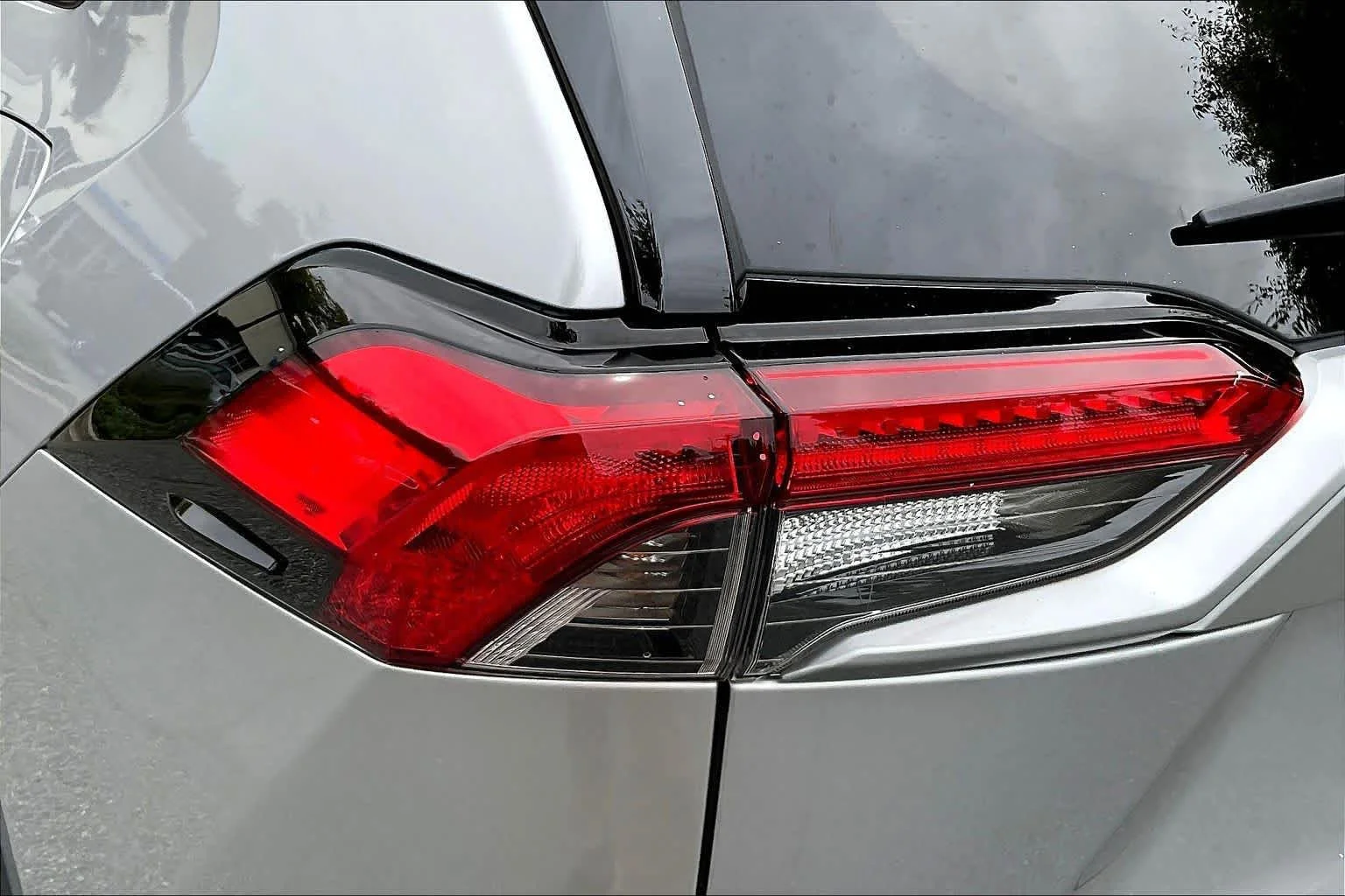 Used 2022 Silver Sky Metallic Toyota Hybrid XLE image 29