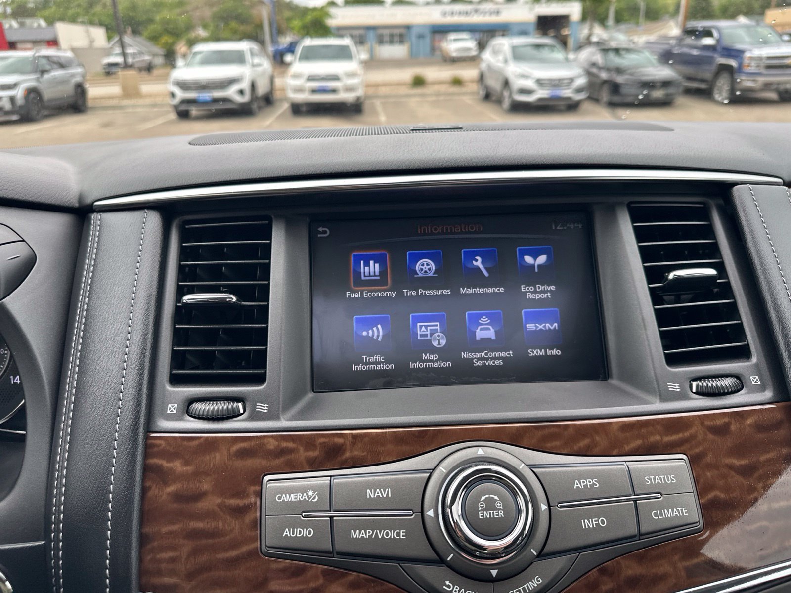 Used 2020 White Nissan Platinum image 60