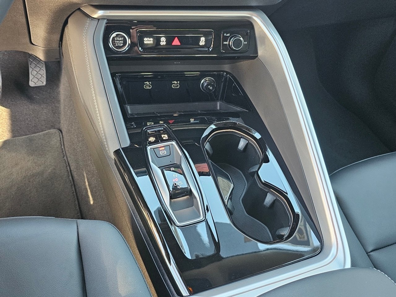 Used 2025 Arkona White Audi 2.0T Premium image 11