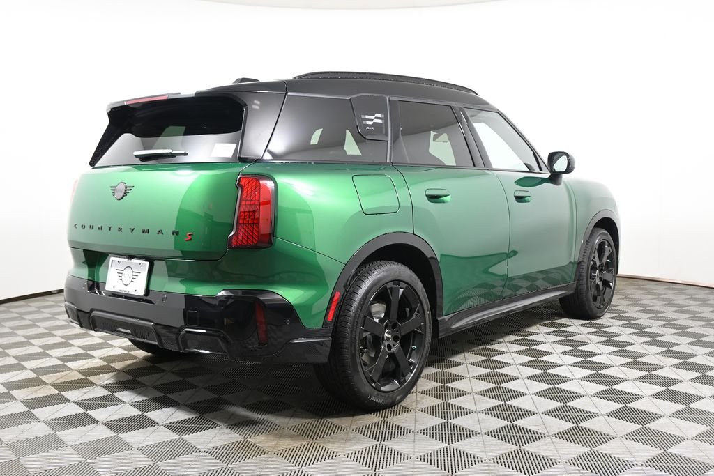 New 2026 Green MINI Iconic image 7