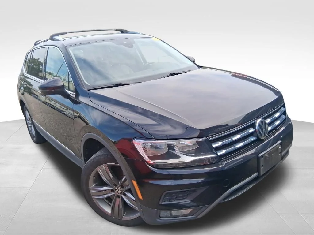Used 2021 Black Volkswagen 2.0T SEL image 6
