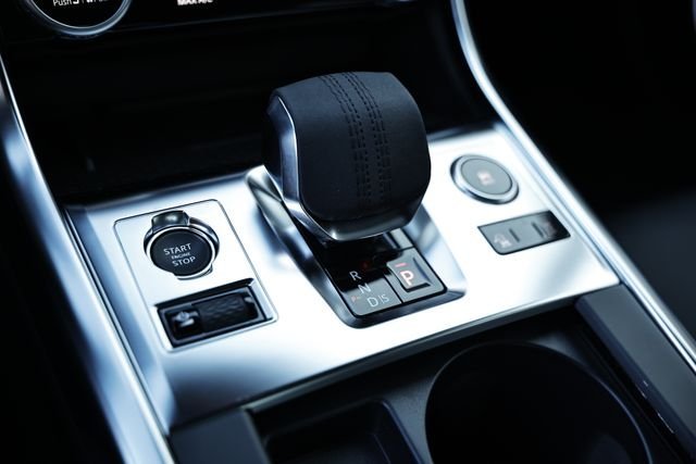 New 2024 Fuji White JAGUAR P300 R-DYNAMIC SE AWD image 54
