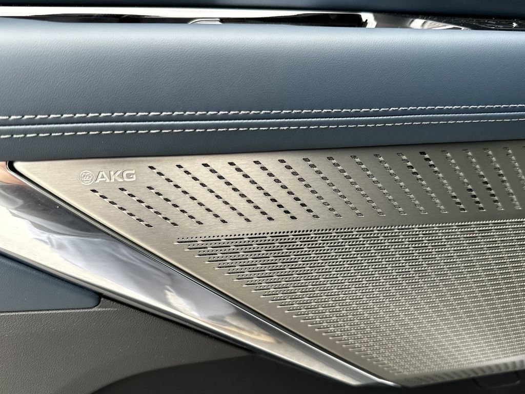 2026 Cadillac Escalade IQL Premium Sport - Photo 26
