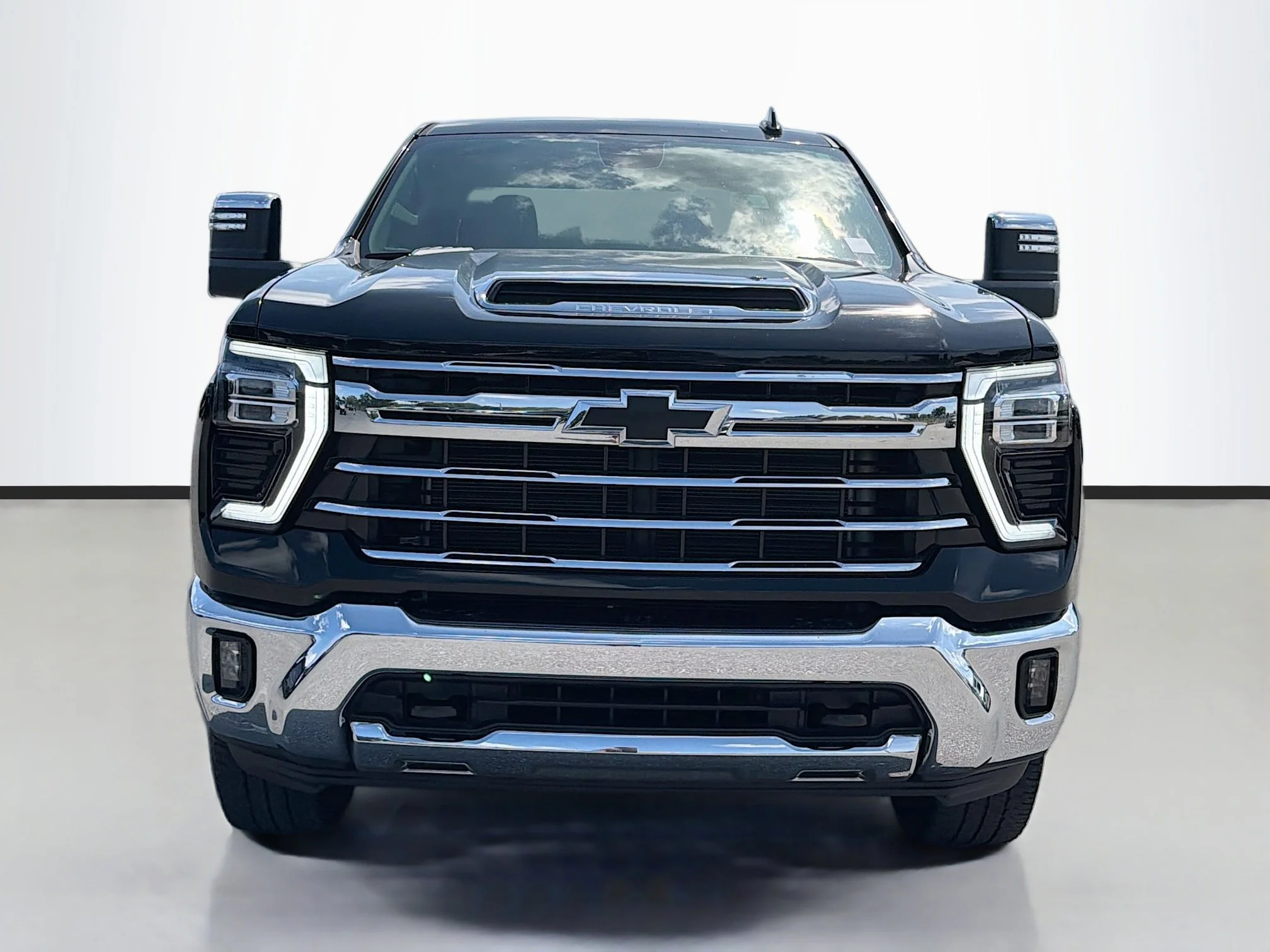 2024 Chevrolet Silverado 2500HD LTZ - Photo 8