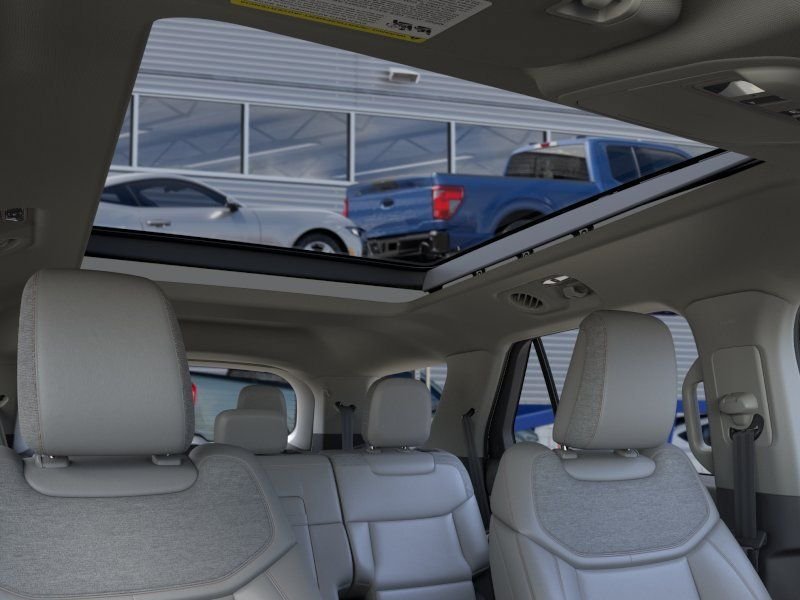 New 2026 Star White Metallic Tri-Coat Ford Active image 22