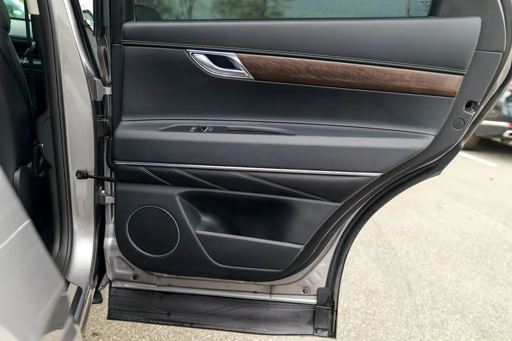 2024 GENESIS GV80 Standard - Photo 30