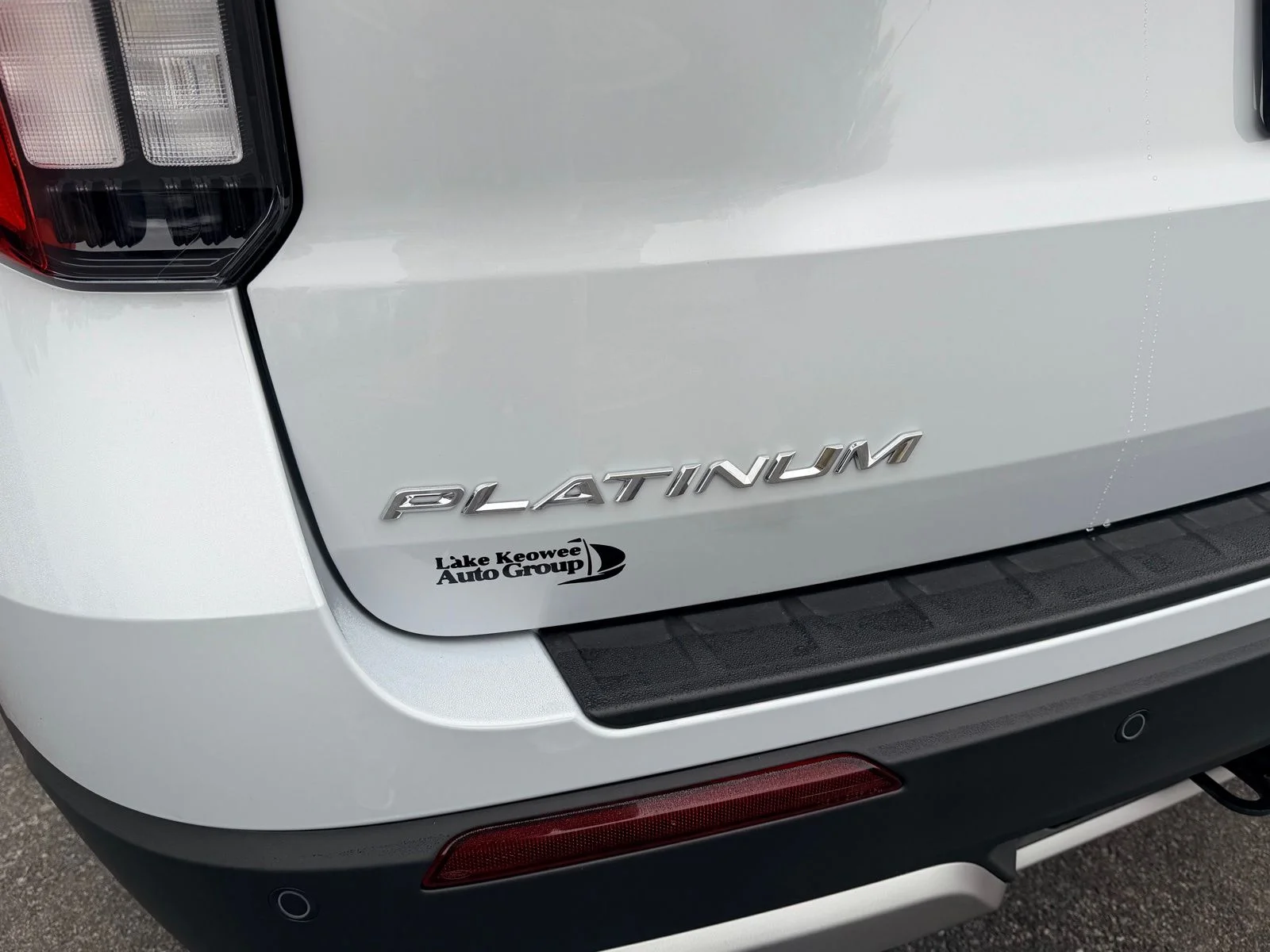 New 2026 White Ford Platinum image 16