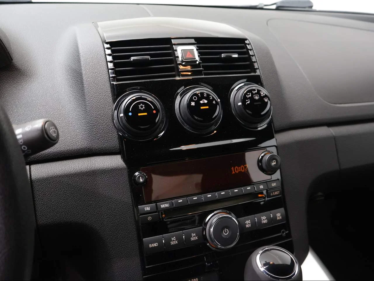 Used 2007 Silver Pearl Saturn  image 12