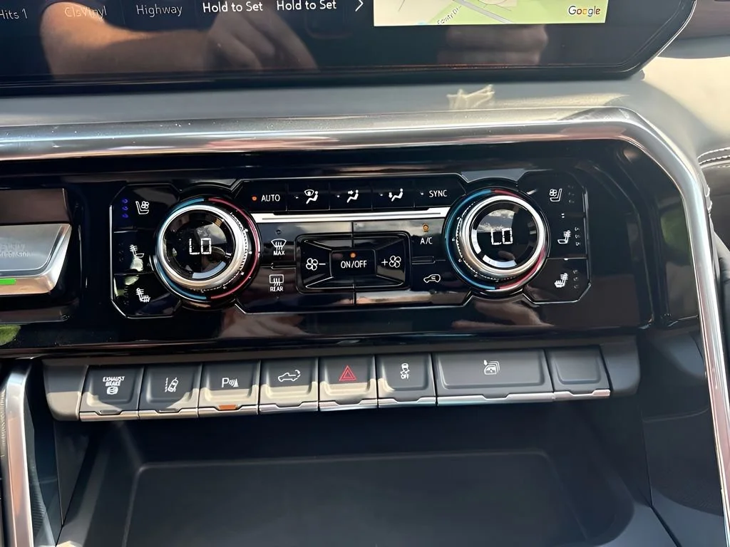 New 2026 Glacier White Tricoat GMC Denali Ultimate DRW image 21