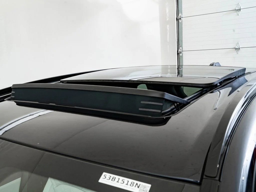 New 2026 Carbon Black Metallic BMW M60i image 14