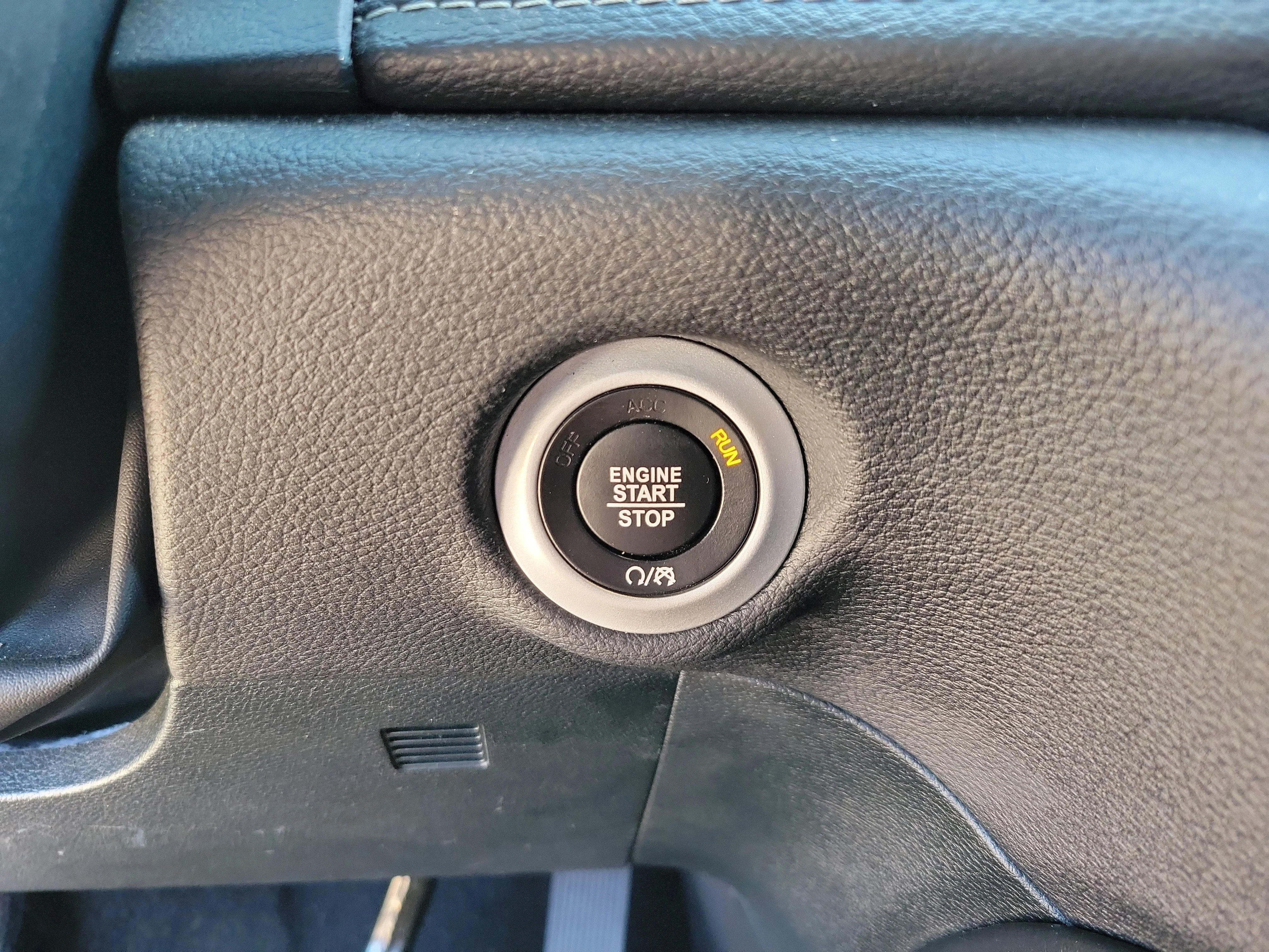 2025 Chrysler Pacifica Limited - Photo 17