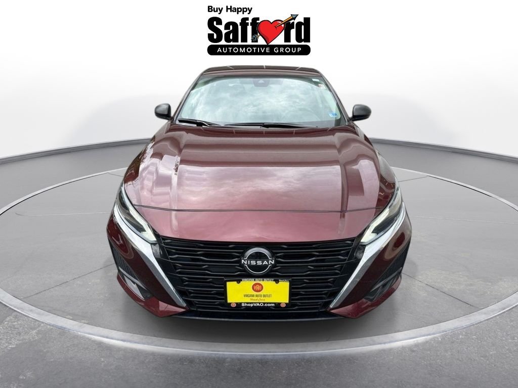 Used 2024  Nissan 2.5 SV image 10