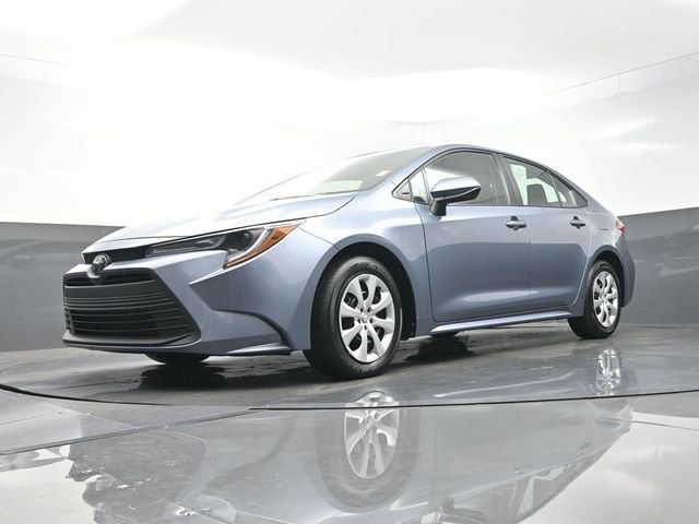 Used 2025 Gray Toyota LE image 34