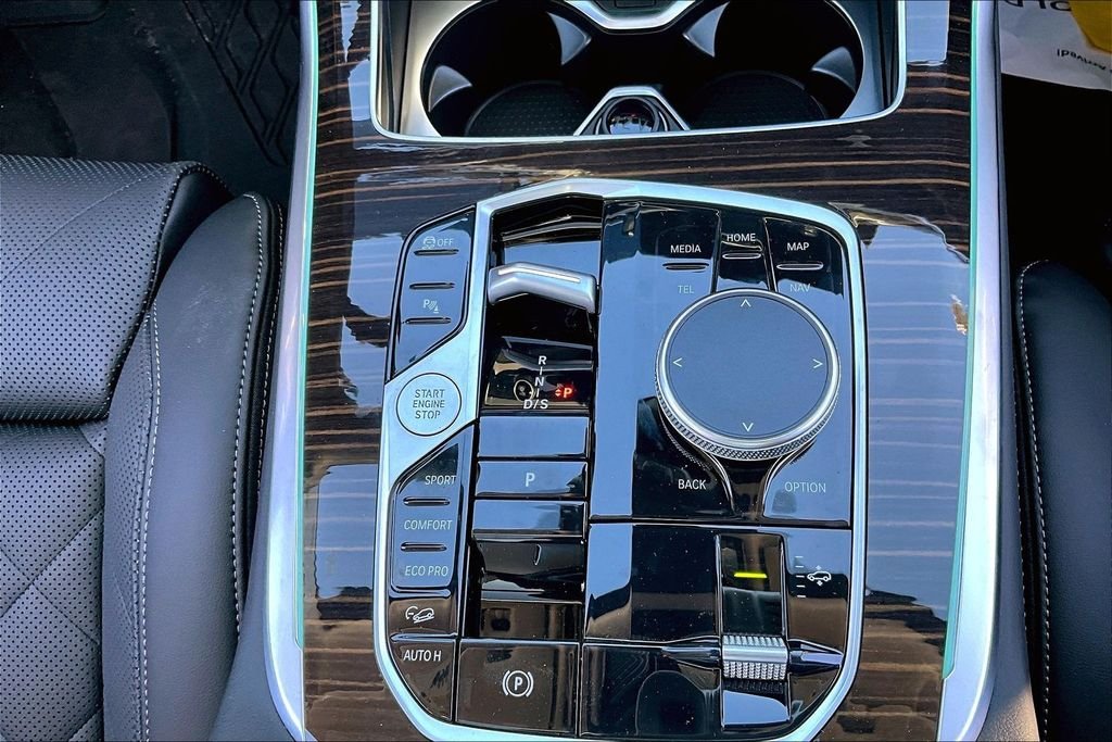 2026 BMW X7 40i - Photo 19