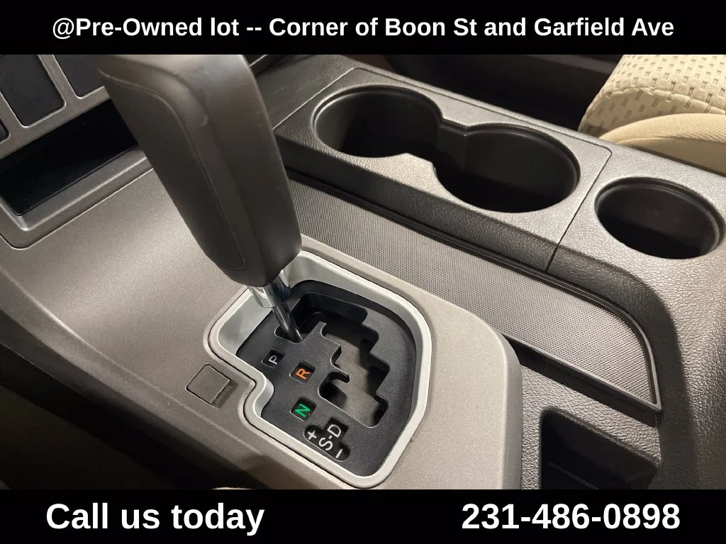 Used 2011  Toyota Grade image 24