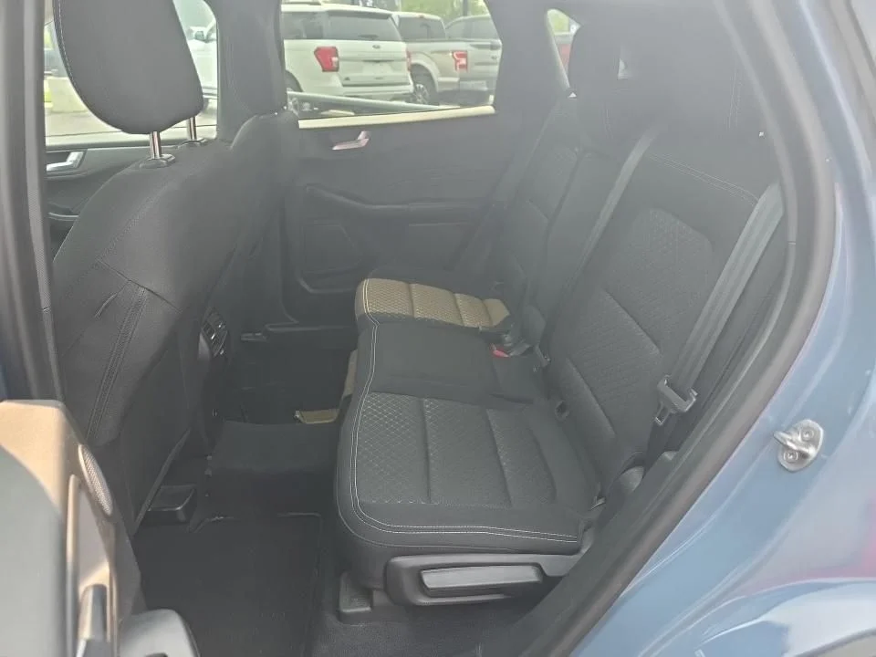 Used 2023 Vapor Blue Ford Active image 10