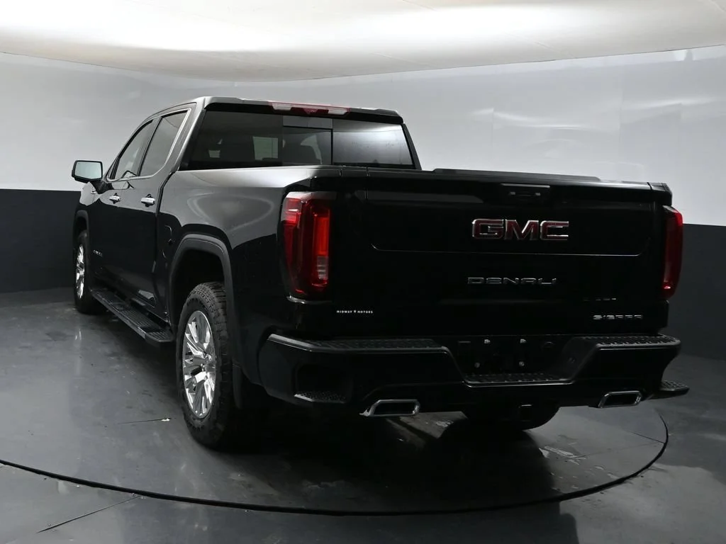 2026 GMC Sierra 1500 Denali - Photo 3