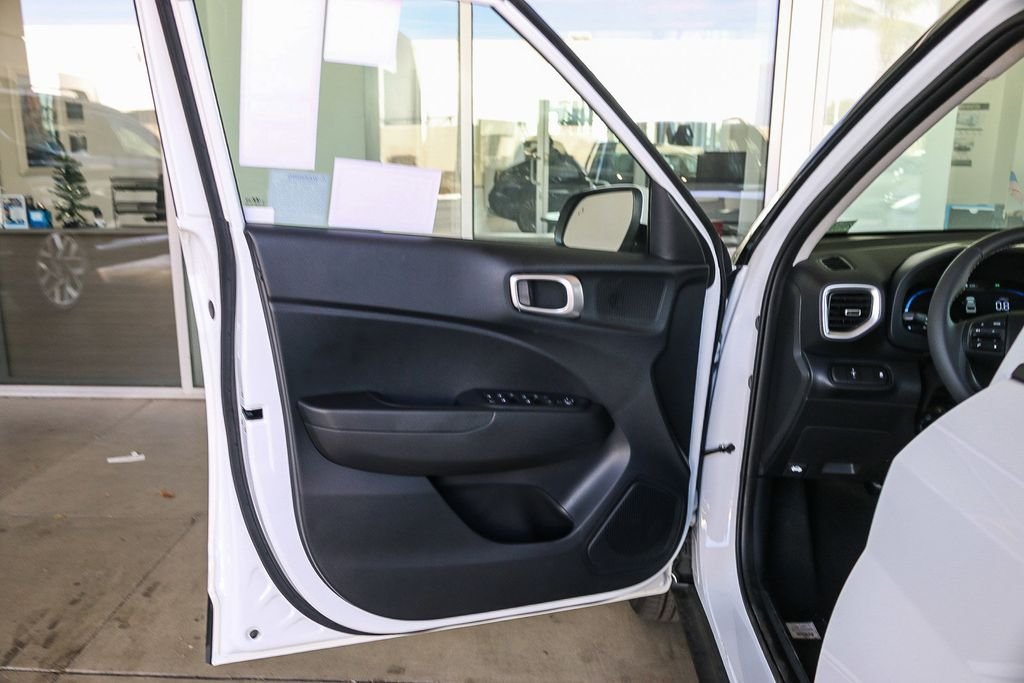 New 2026 White Hyundai SEL image 24