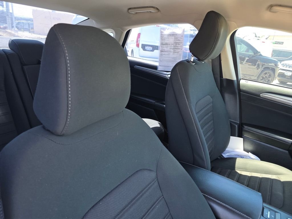 Used 2020 Black Ford SE image 20