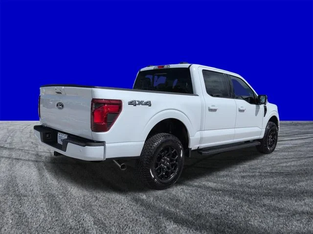 New 2026 Oxford White Ford XLT image 4