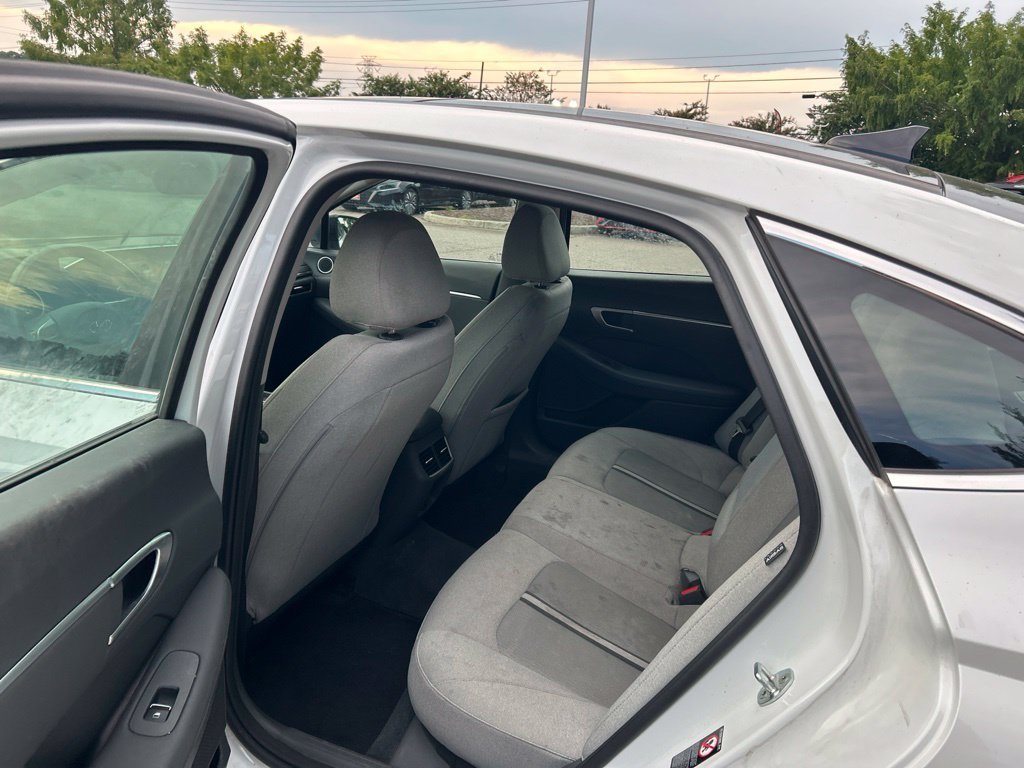 Used 2021 Gray Hyundai SEL image 15
