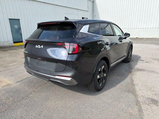 Used 2026 Gray Metallic Kia LX image 4