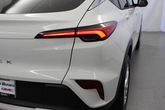 New 2026 Summit White Buick Preferred image 10