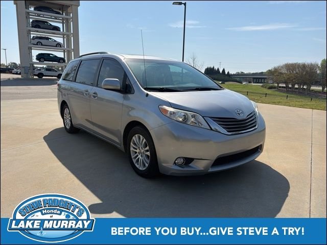 2014 Toyota Sienna XLE