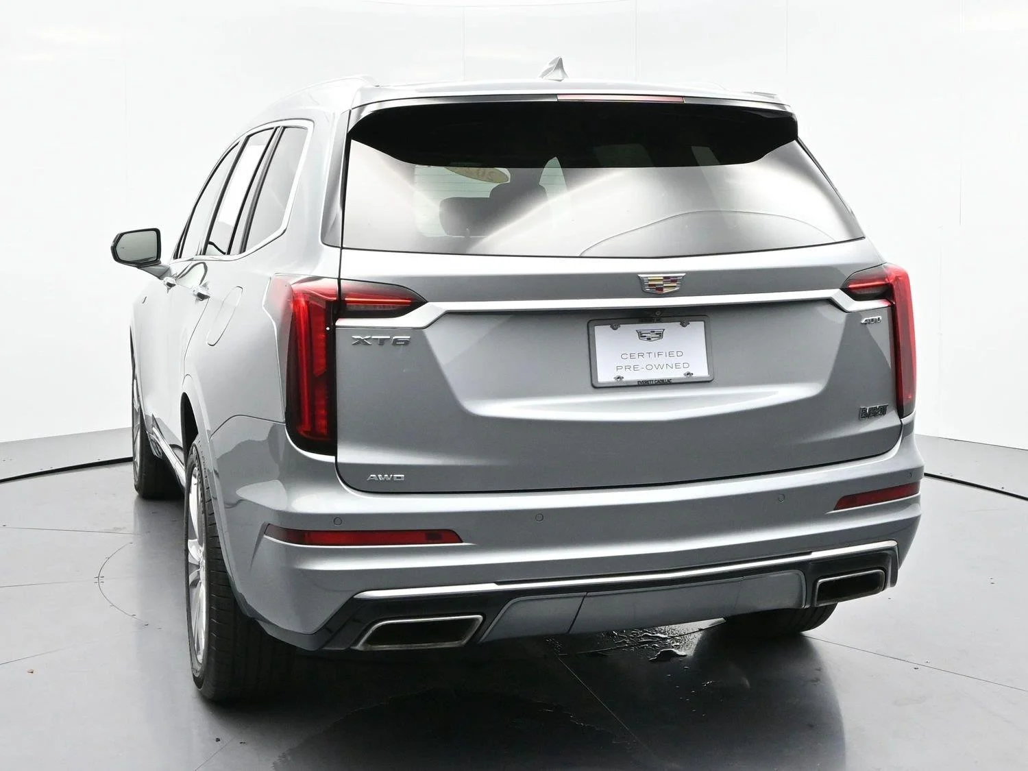 Used 2024 Argent Silver Metallic Cadillac Premium Luxury image 6