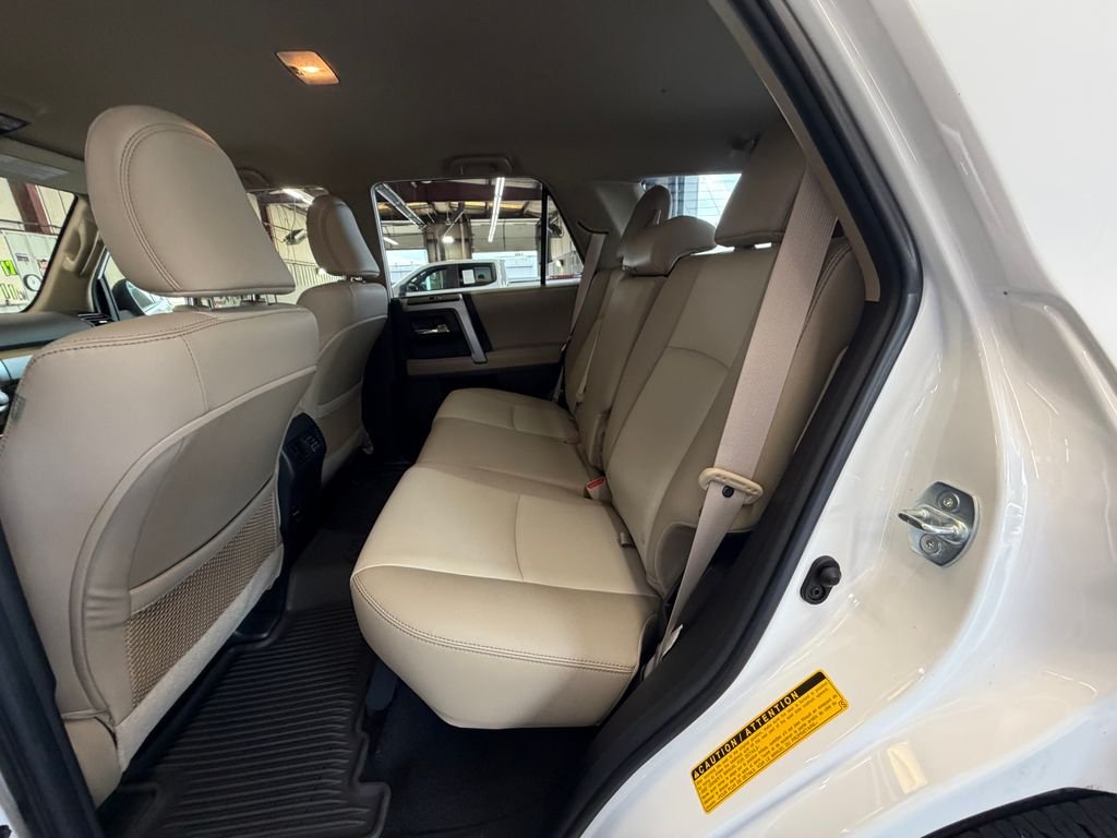 Used 2018 White Toyota SR5 Premium image 20