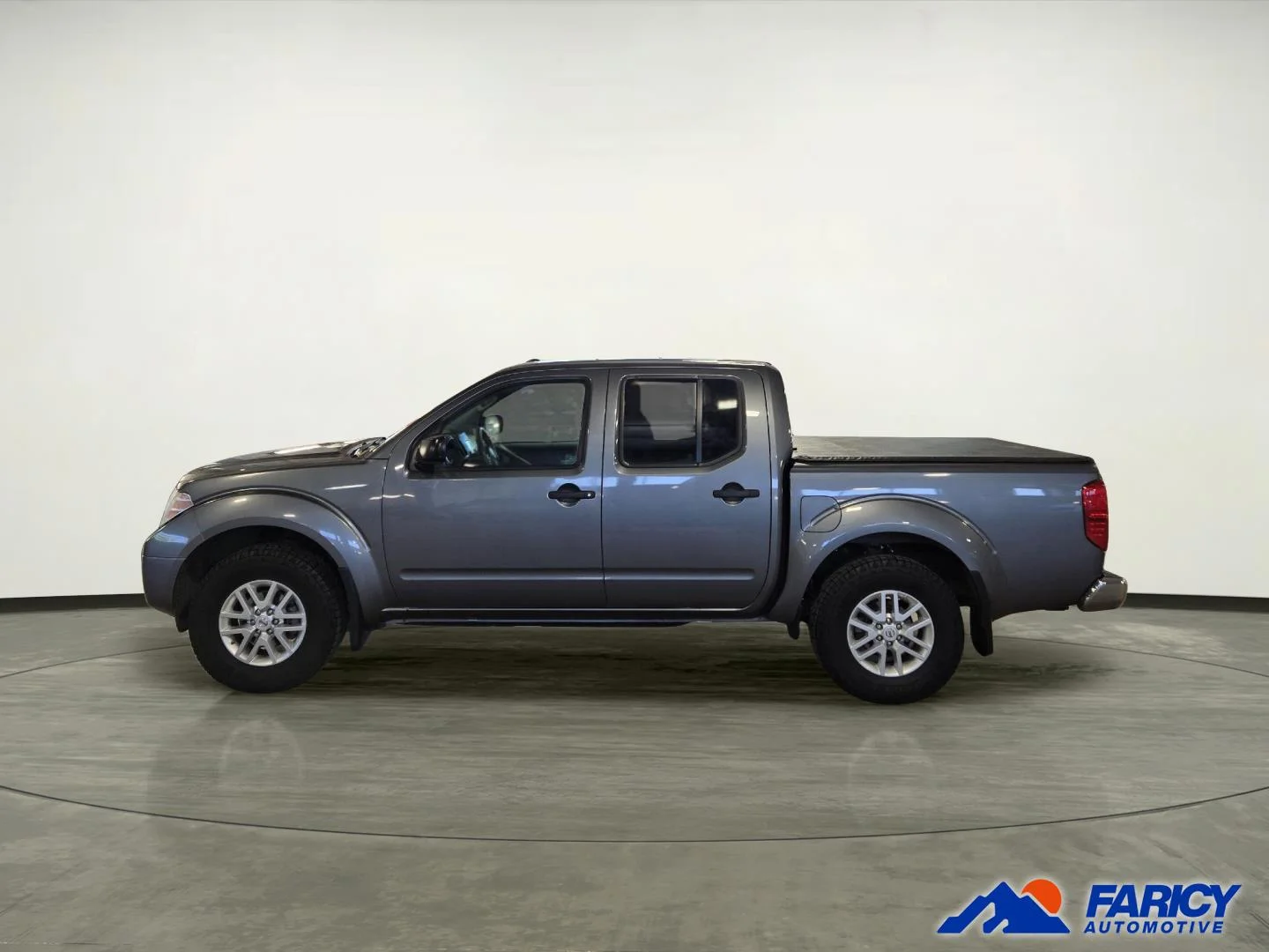 Used 2018 Gun Metallic Nissan SV V6 image 3