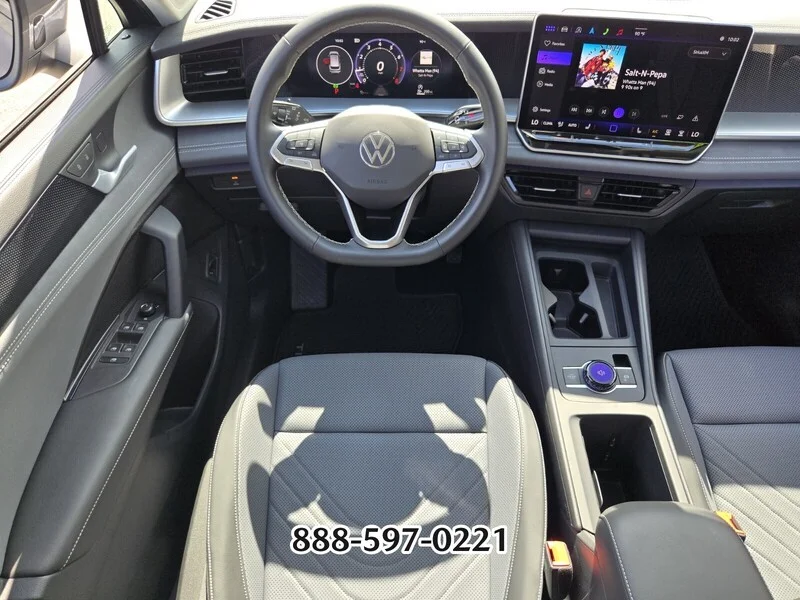 Used 2025 Pyrite Silver Metallic Volkswagen 2.0T SE image 12