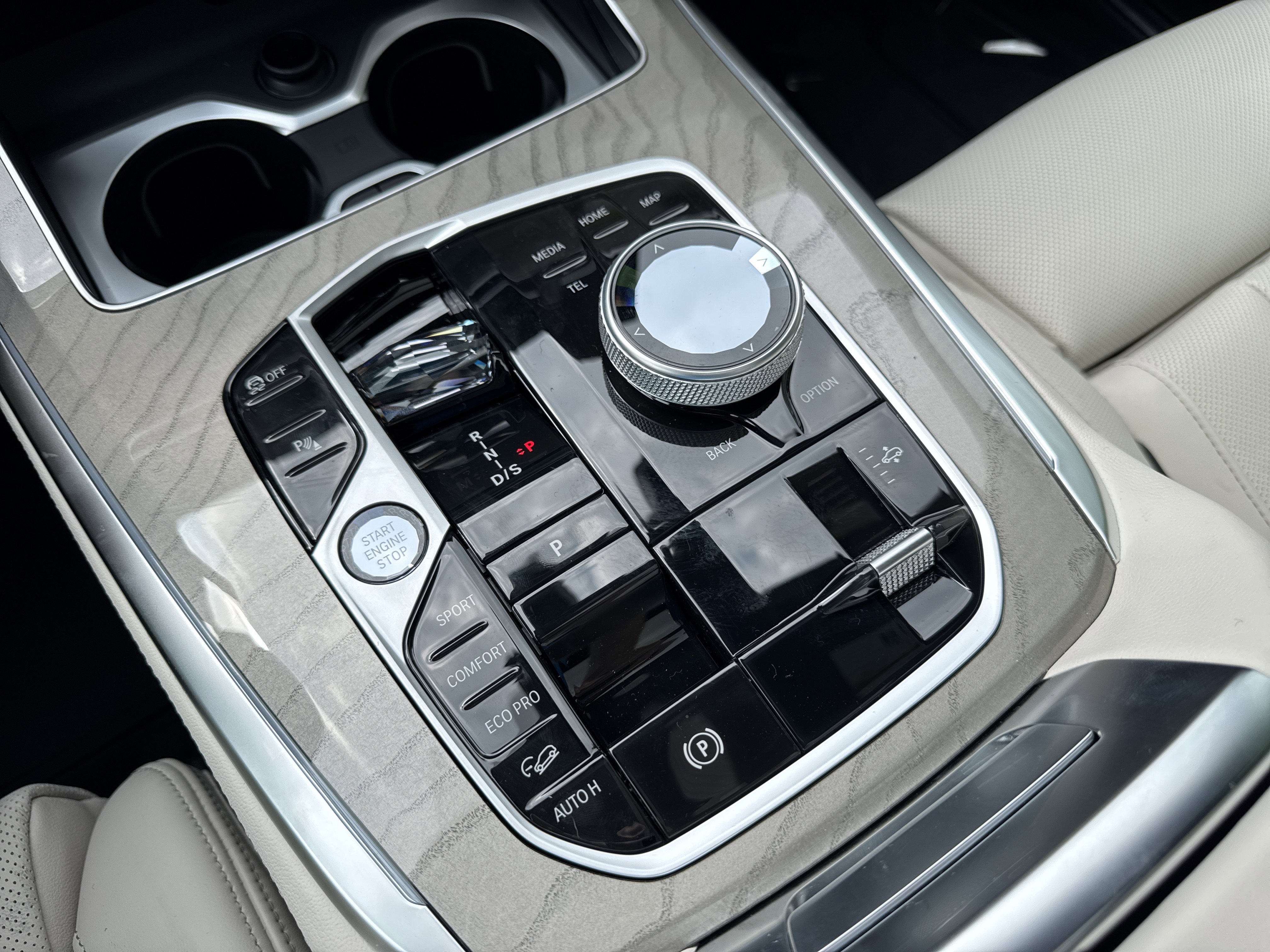 New 2027 0C4P Brooklyn Grey Metallic BMW xDrive40i image 19