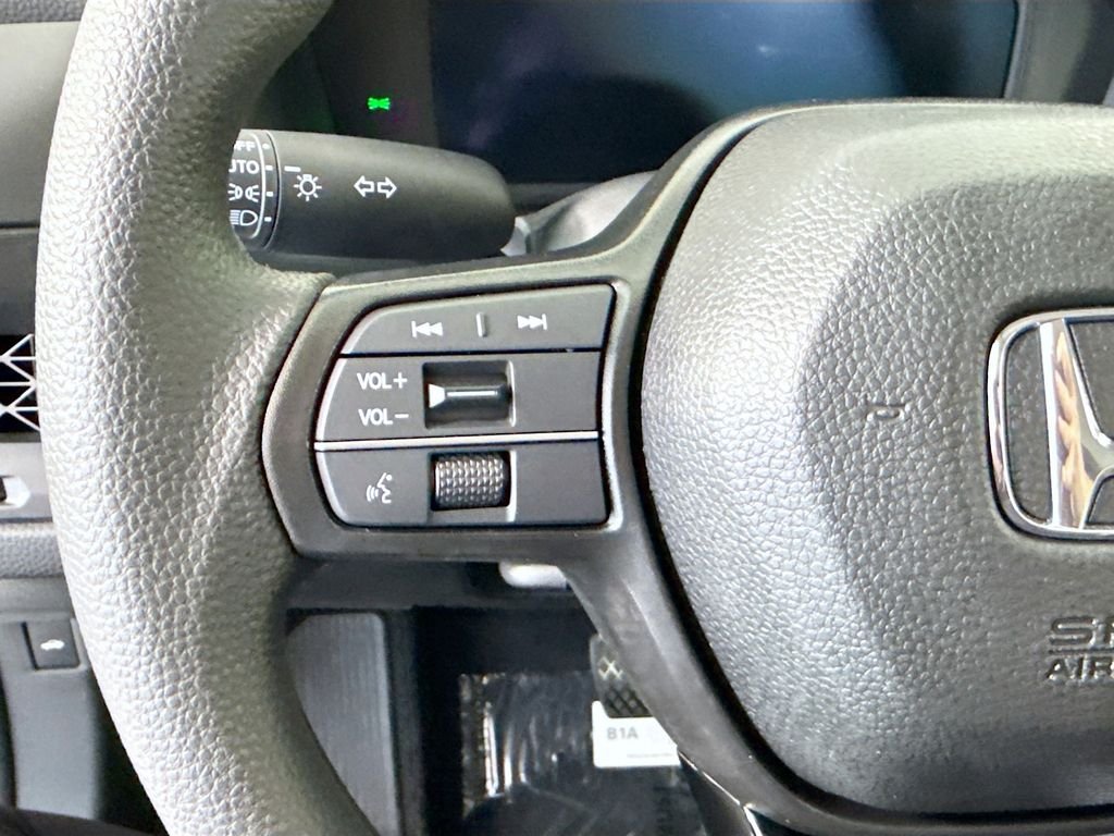 New 2026 Platinum White Pearl Honda LX image 12