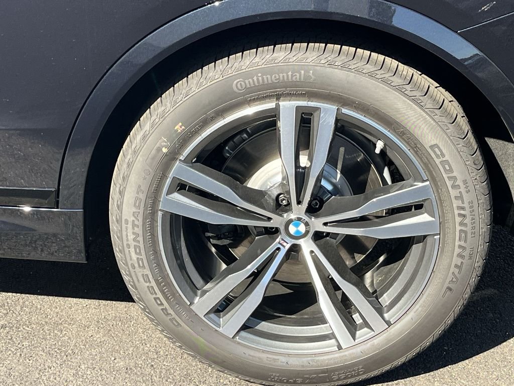 New 2027 Carbon Black Metallic BMW xDrive40i image 10