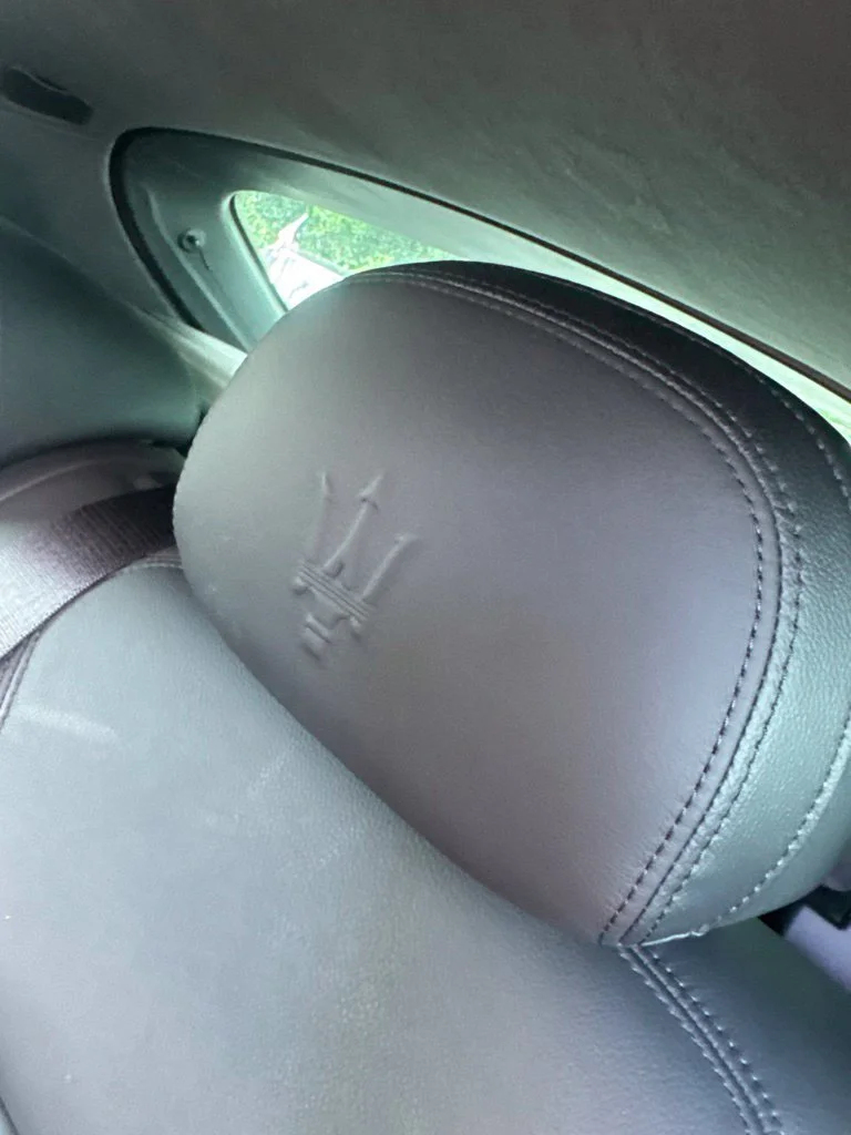 Used 2019 White Maserati Base image 22