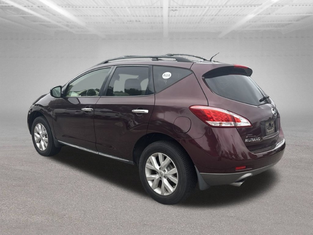 Used 2013 Black Nissan SL image 4