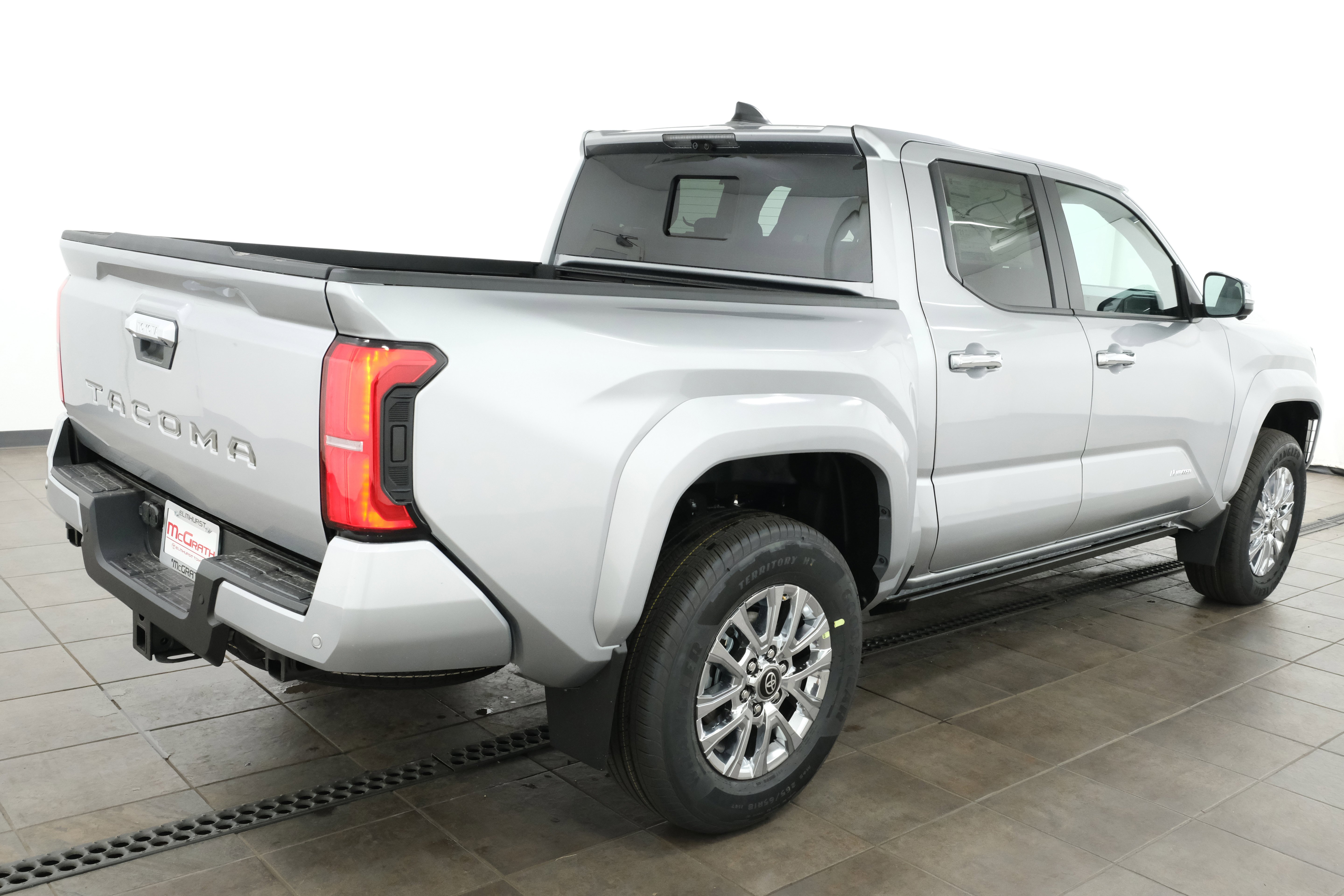 2026 Toyota Tacoma Limited - Photo 7