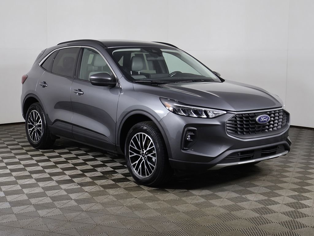 Used 2024 Ford Escape PHEV with VIN 1FMCU0E1XRUA33446 for sale in Cleveland Heights, OH