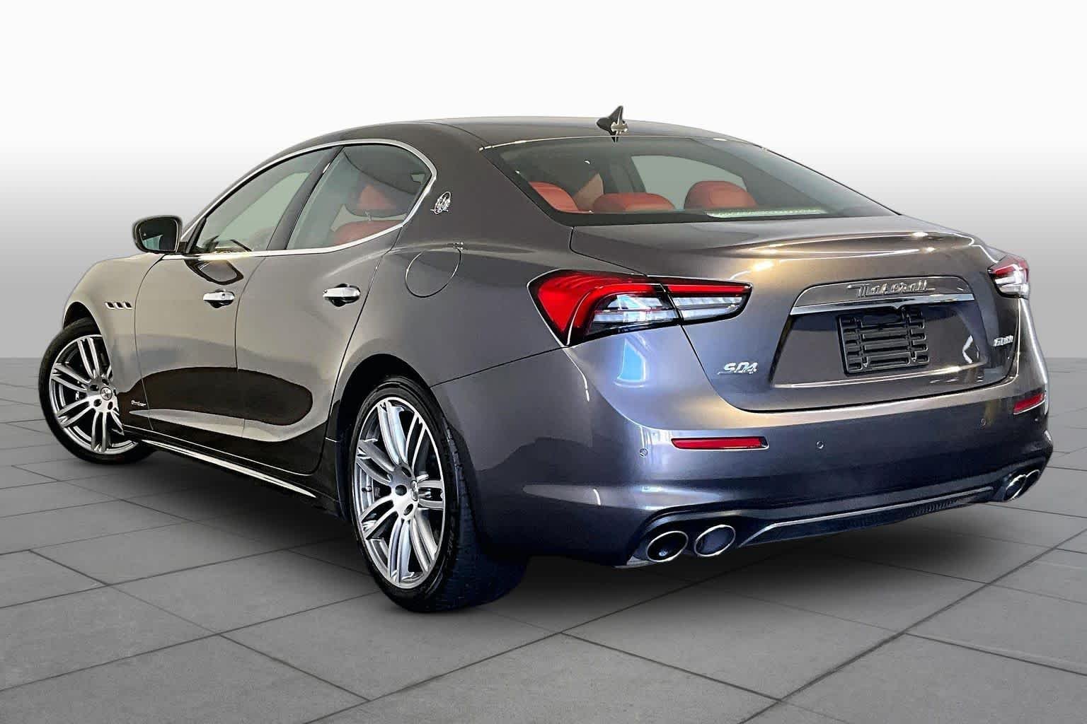 Used 2021 Grigio Maratea Metallic Maserati S Q4 GranLusso image 12