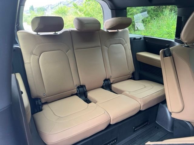 New 2026 Fuji White Land Rover S image 17