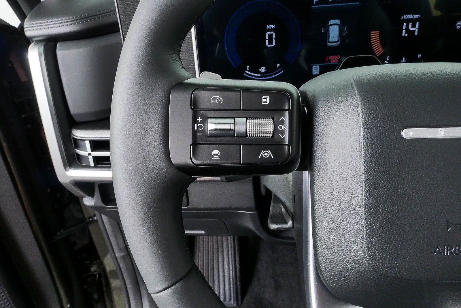 New 2026 Rockwood Green Hyundai SEL FWD image 9