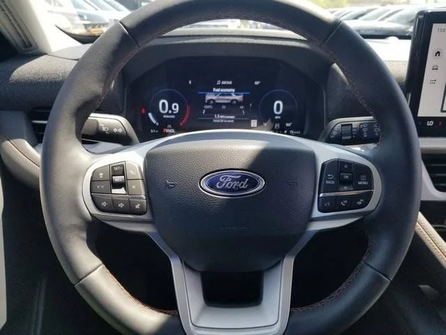 New 2026 Space White Metallic Ford Active image 24