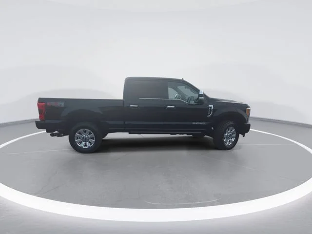 Used 2019 Black Ford Platinum image 9