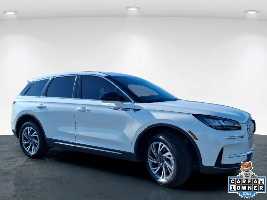 Used 2023 White Lincoln Standard image 5